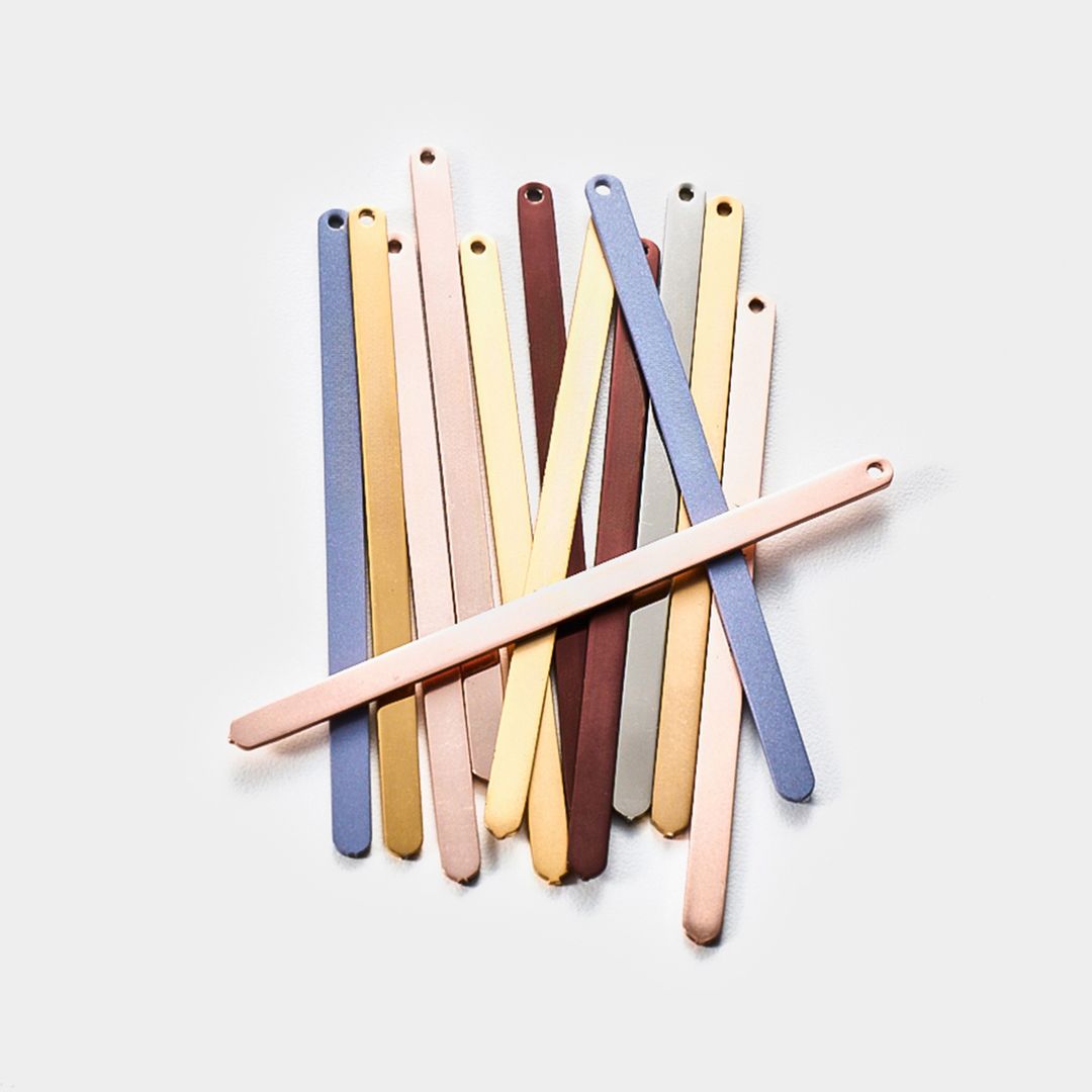 Metal: Sleek Modern Design