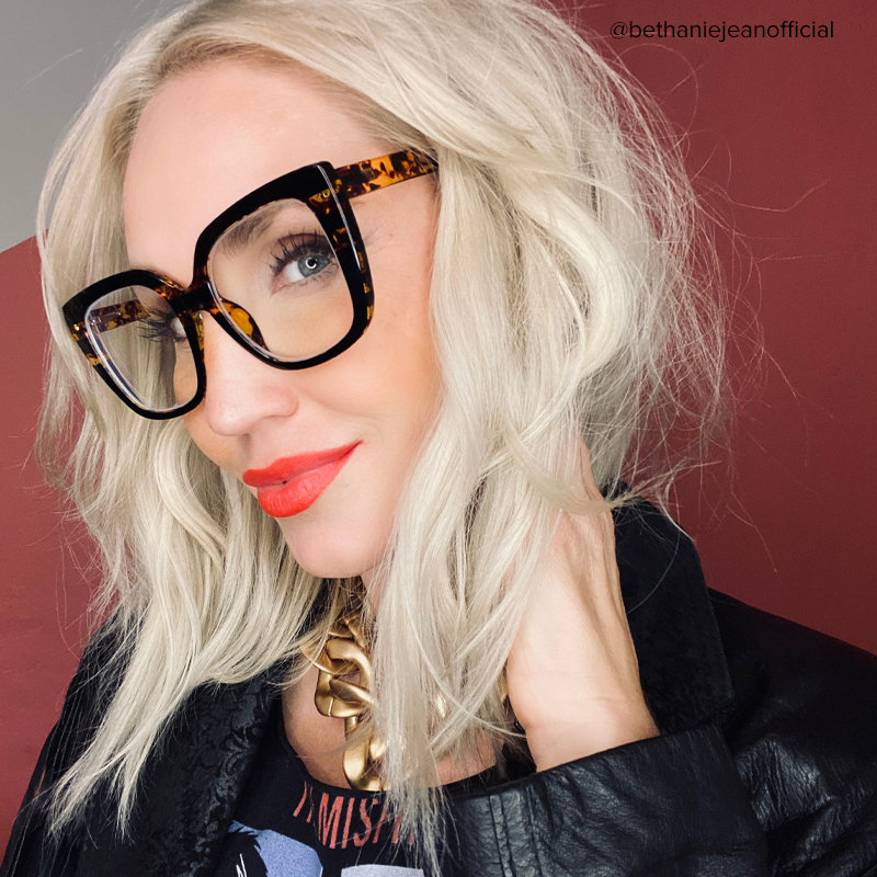 Brenda Square Tortoise Frame Glasses | ZEELOOL Canada6