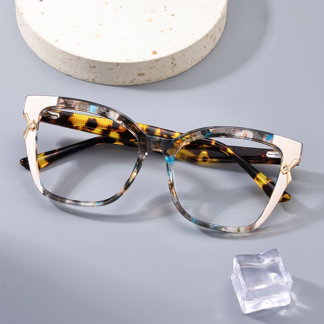 Women's Floral Cat Eye Shape Eyeglasses Online | ZEELOOL Canada1