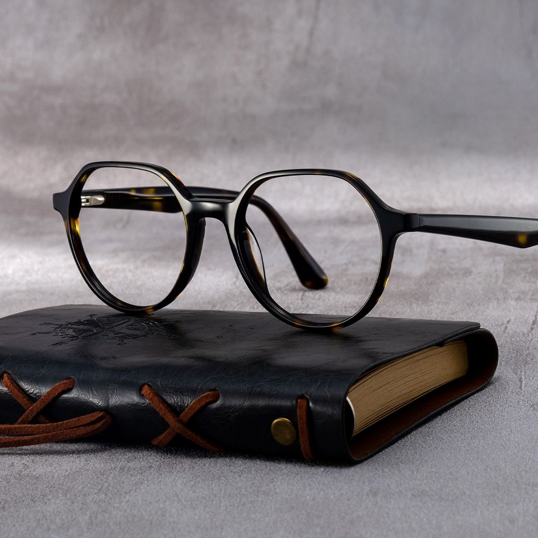 Hazel Geometric Tortoise Frame Eyeglasses for Man| ZEELOOL Canada0