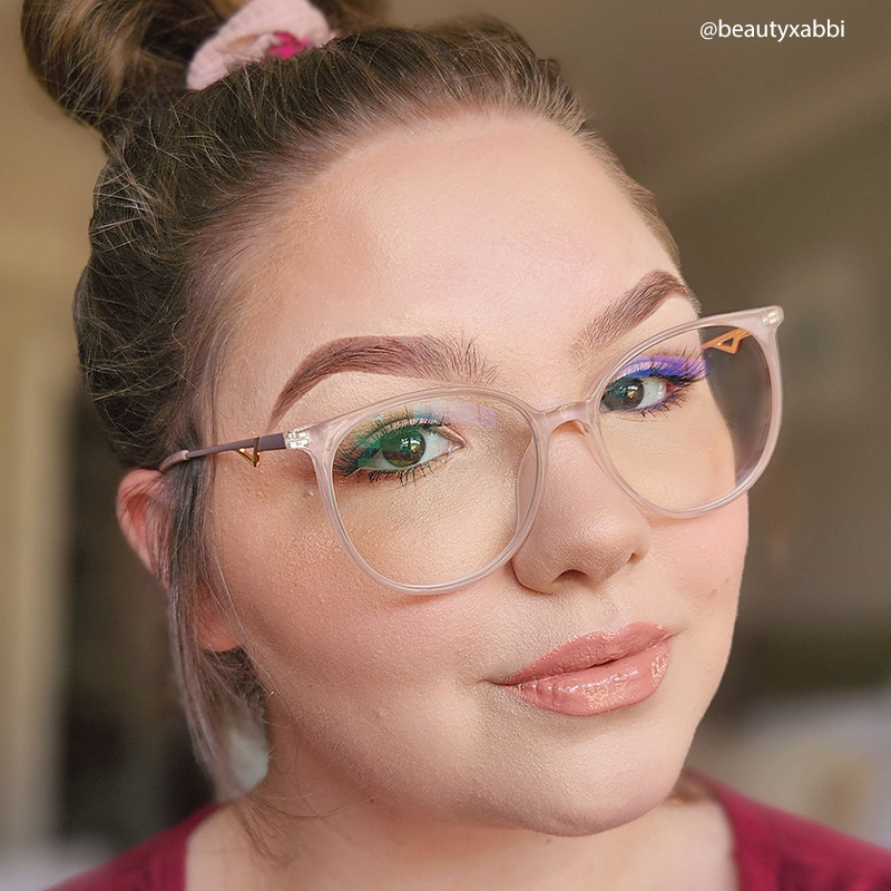 Chanty Round Pink Eyeglasses and Thin Frames8