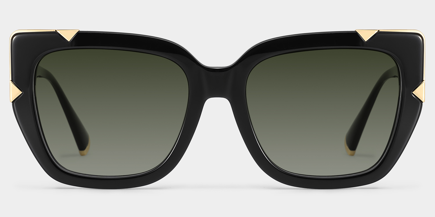 Refined black cat-eyes with a timeless elegance.1