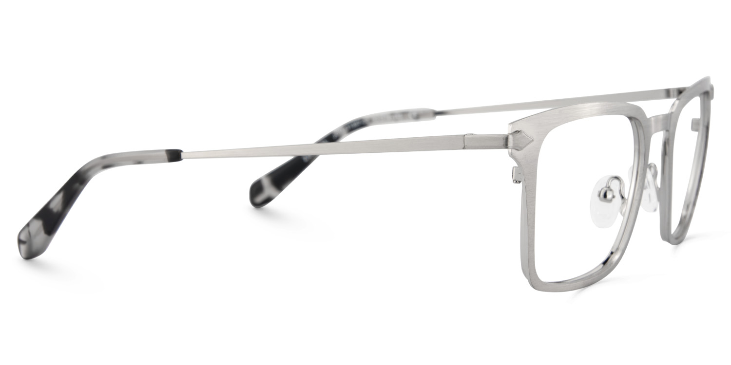 Silver Metal Frame Glasses With A Rectangle Shape3