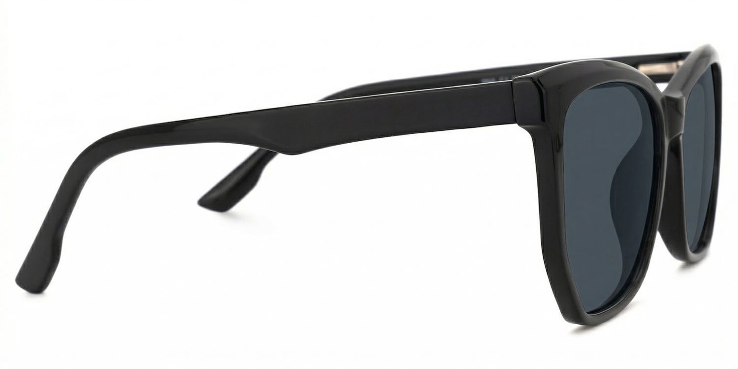 Libby Geometric Black Eyeglasses with Smooth Frames2