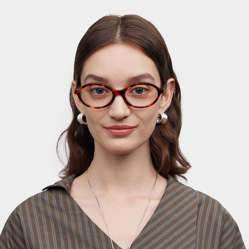 Everly Oval Tortoise Glasses