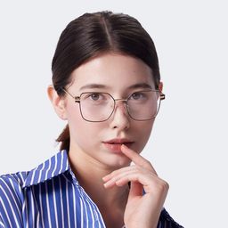 Shantell Square Black Glasses7