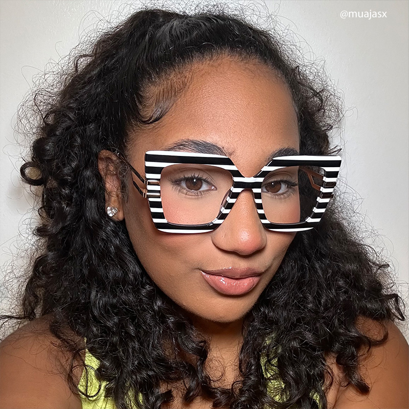 Poutine Square Black White Glasses5