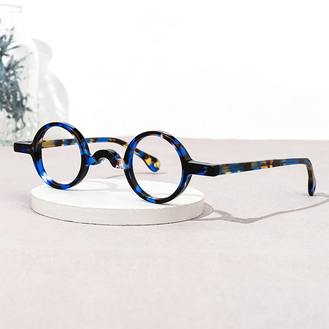 Truitt Round Blue-Tortoise Glasses4