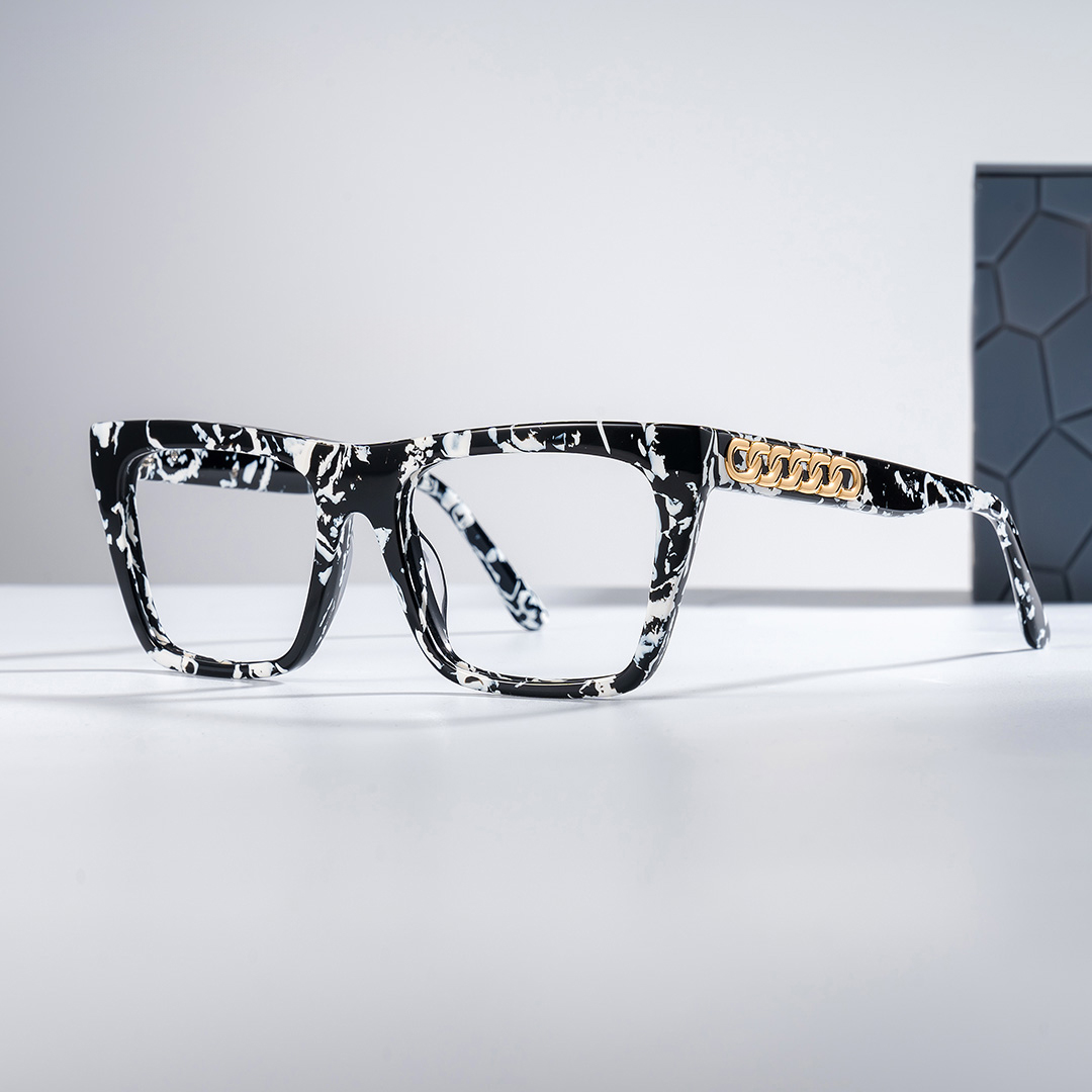 Full Rim Rectangle Frame With Metal Rings On Temples0