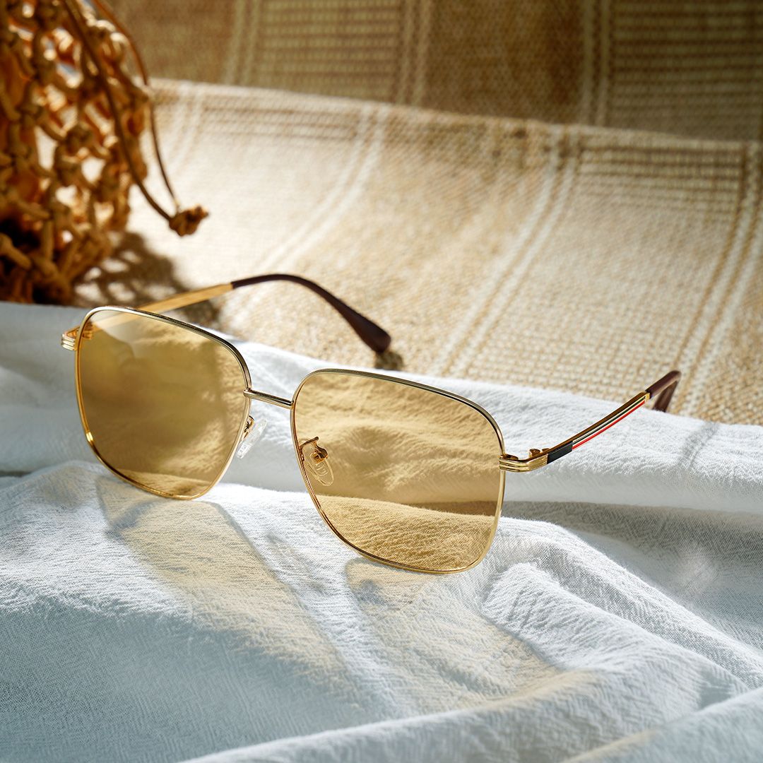 Valentina Square Sunglasses with Metal Gold Frames | ZEELOOL CA0