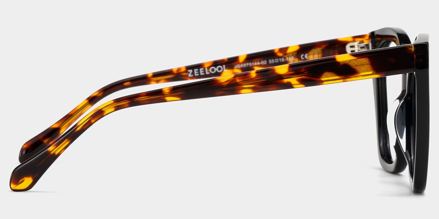 Kira Black Frame Glasses with Butterfly Frame Online | ZEELOOL Canada4