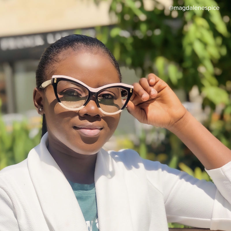 Cascata Cateye Black Glasses9