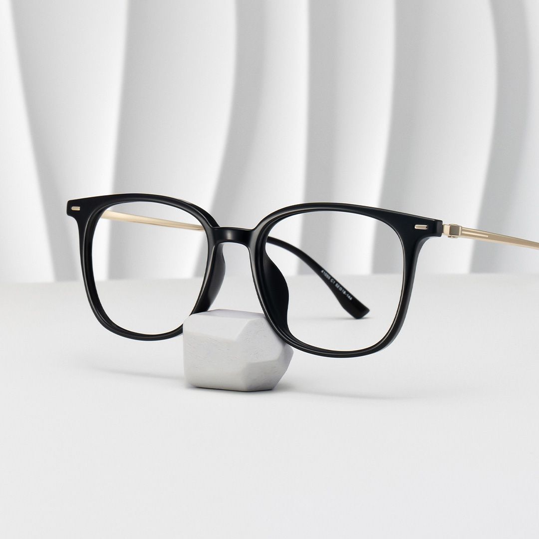 Cora Square Black Frame Eyeglasses for Woman| ZEELOOL Canada0