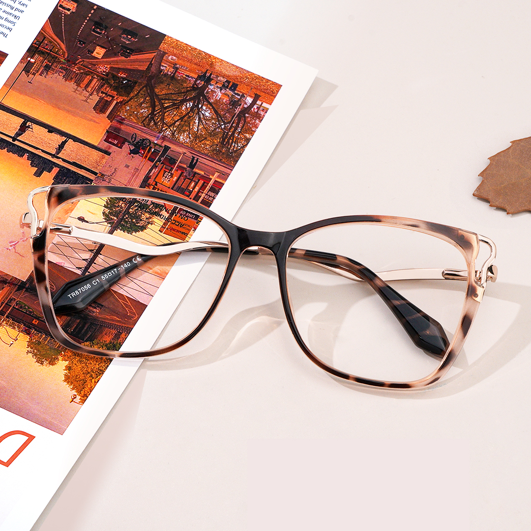 Farria Square Dark Havana Glasses for Women and Men0