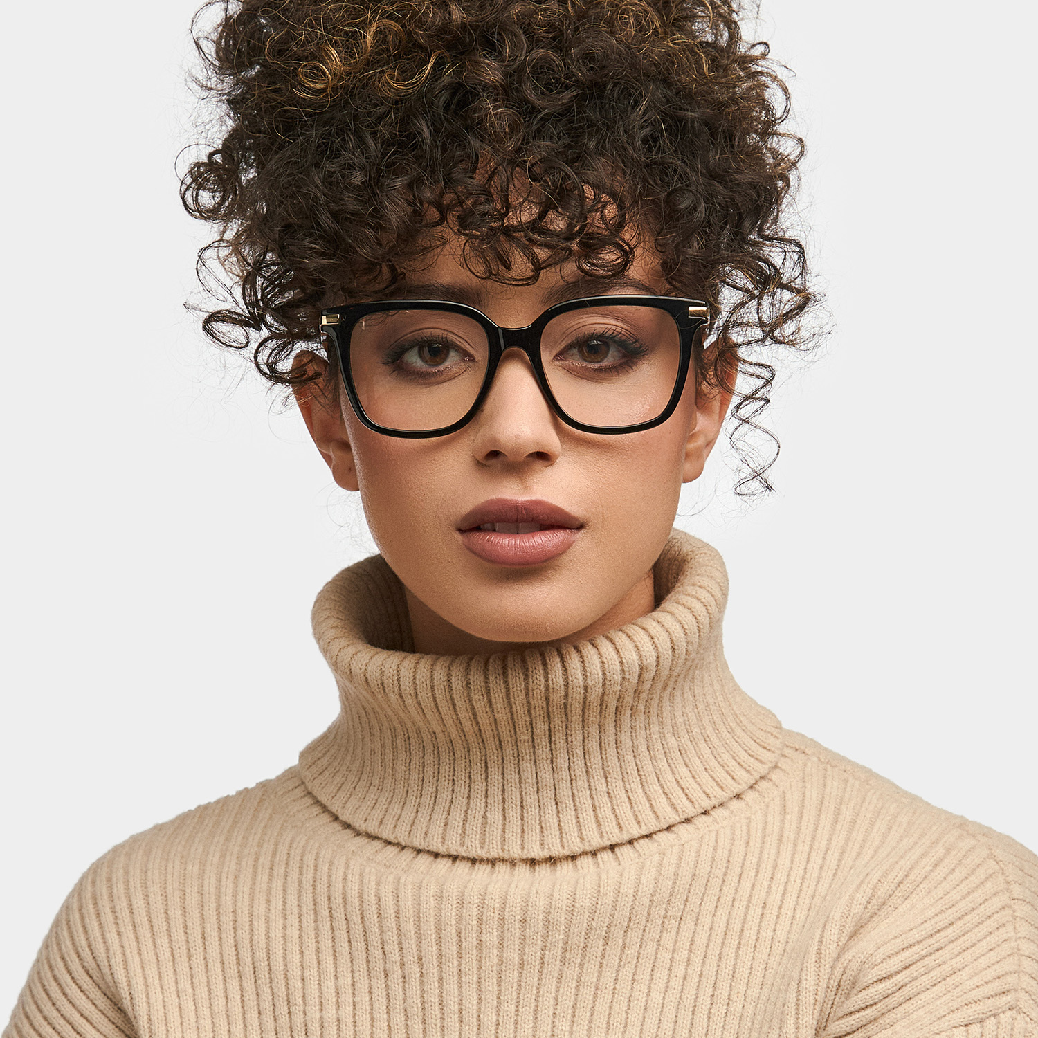 Jacqui Square Black Glasses4