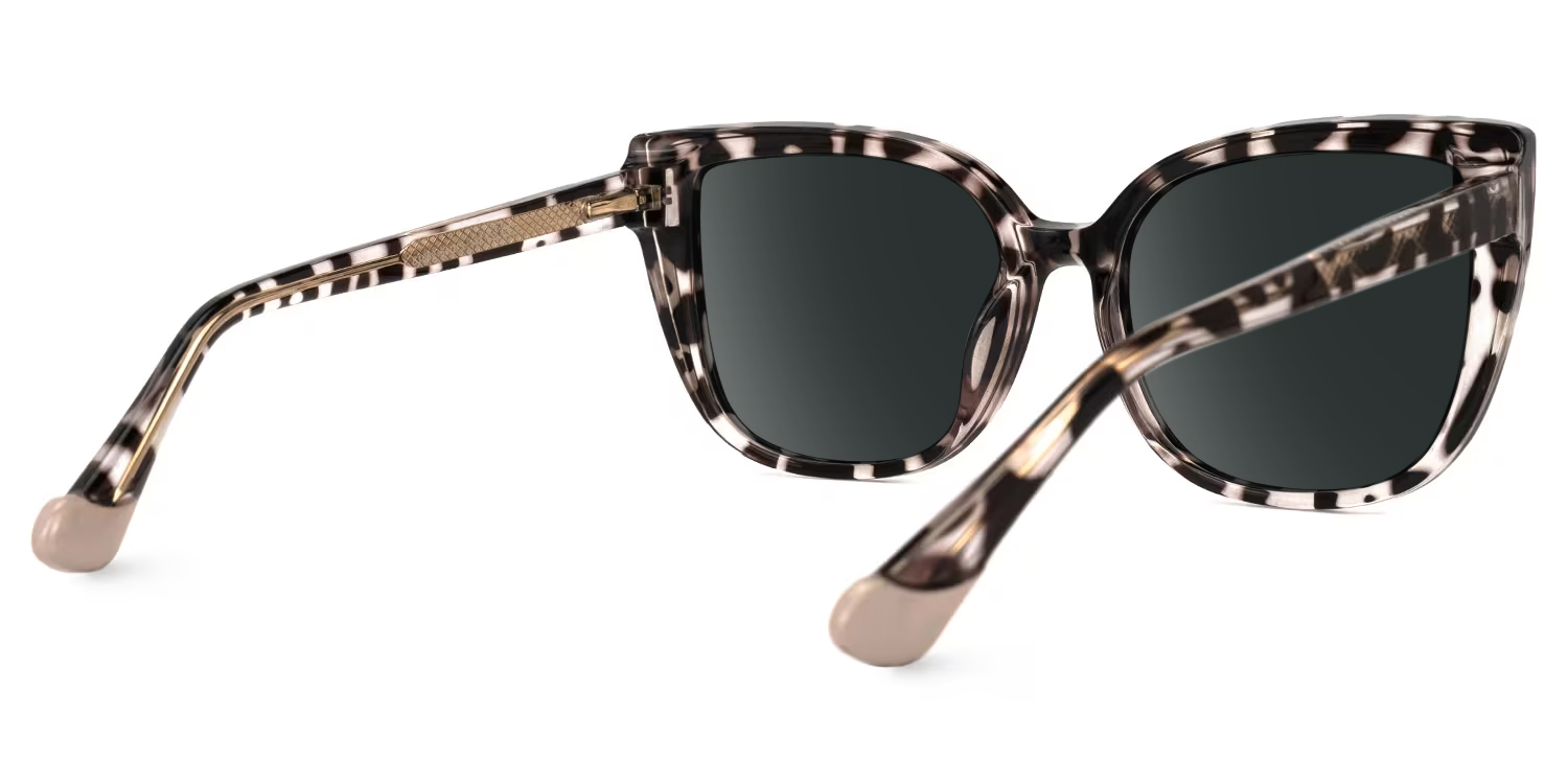 Fenn Cateye Tortoise Glasses3