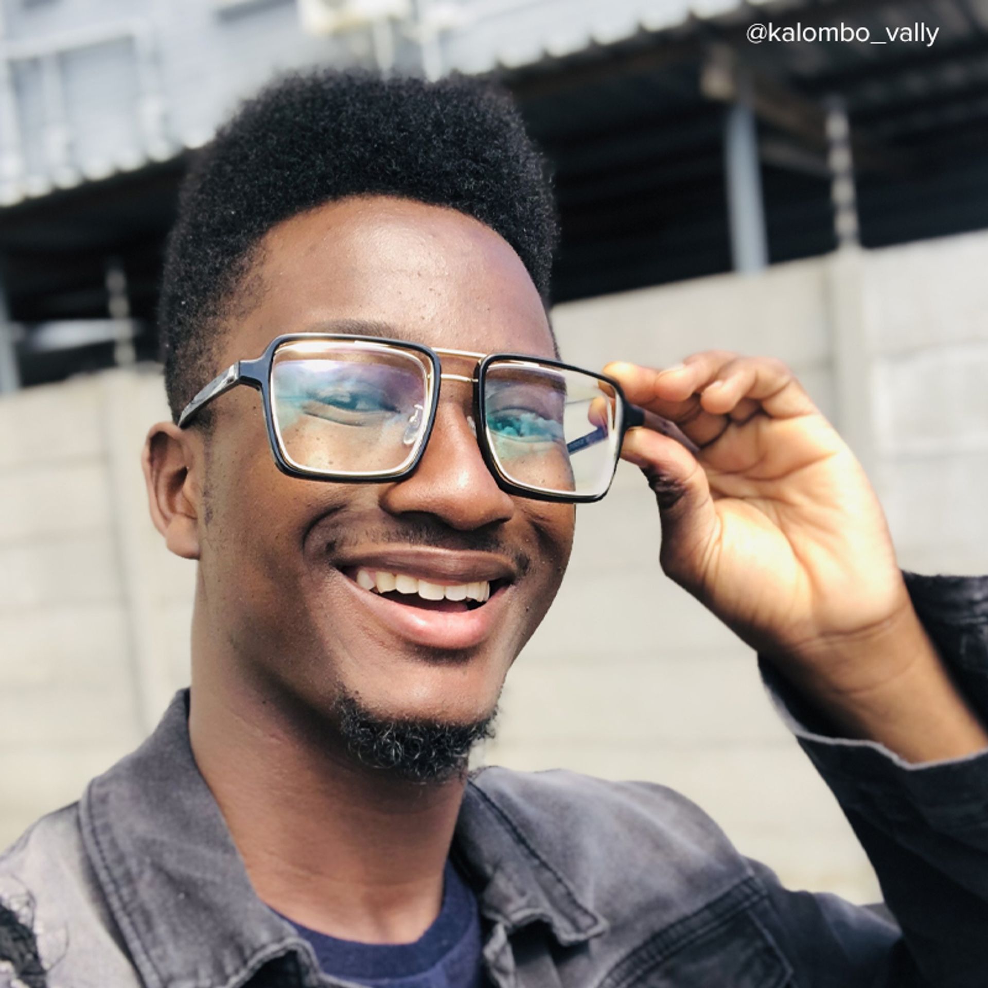 Nellie Aviator Black-Gold Eyeglasses & Frame Glasses7