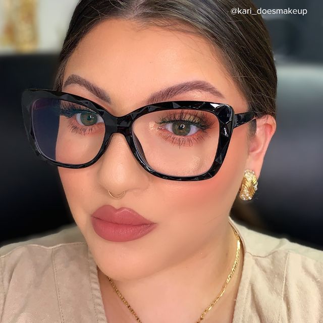 Wendell Cateye Black Glasses hover