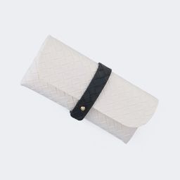 High-quality Hand Woven Glasses Case1