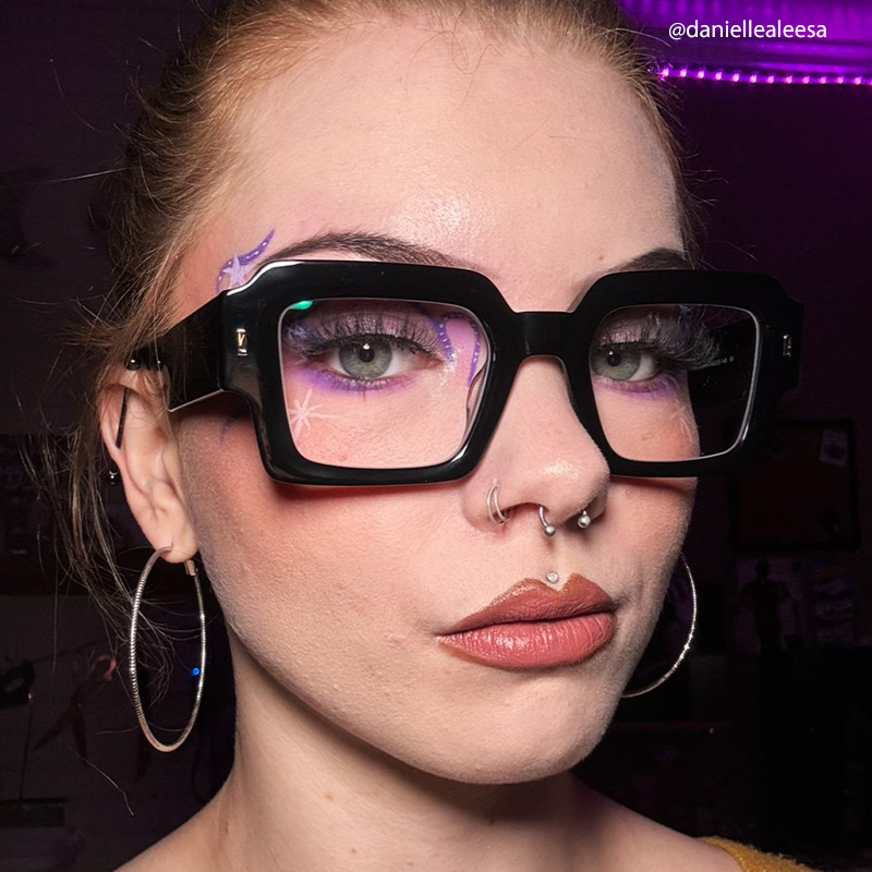 Bobbee Square Black Glasses8