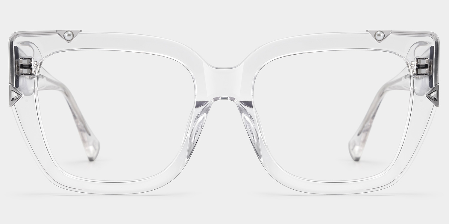 A clear, oversized frame that's playful and chic.1
