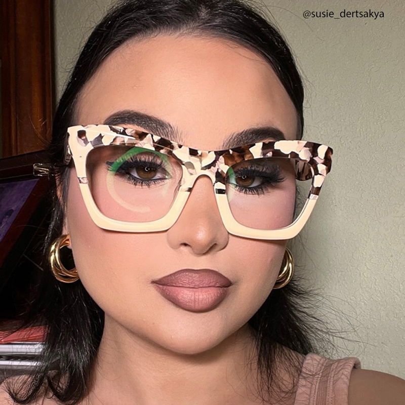 Benitez Square Two-Tone Glasses7