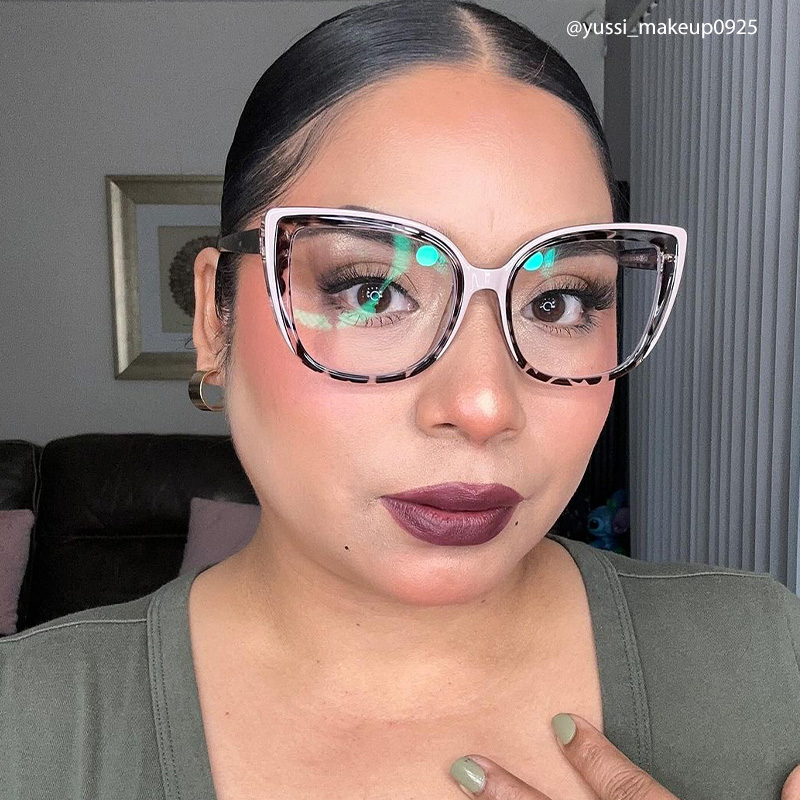 Fenn Cateye Tortoise Glasses6