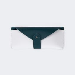 Simple Stylish White Leather Box0