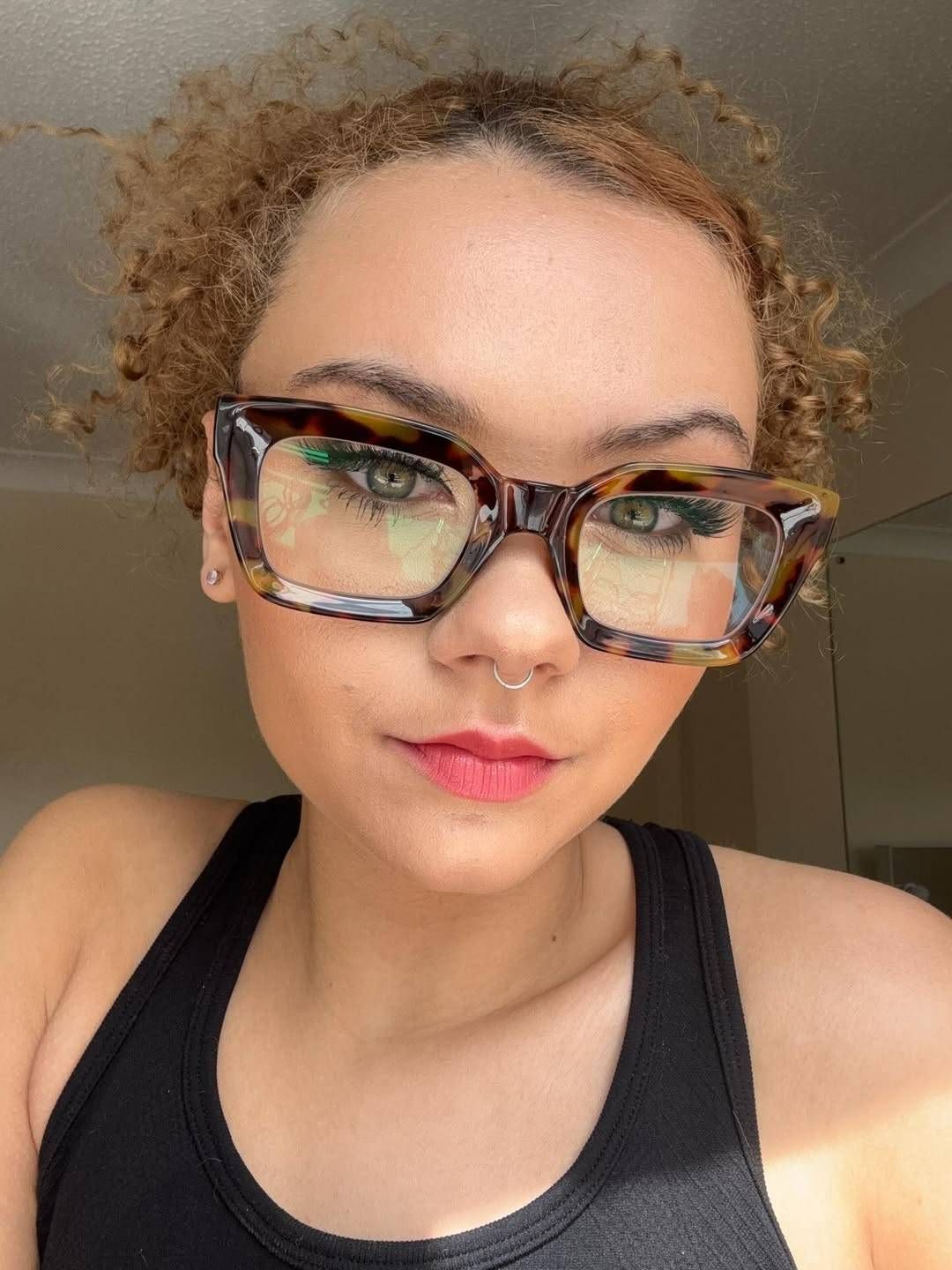 Nevaeh Square Tortoise Eyeglasses For Women and Men8
