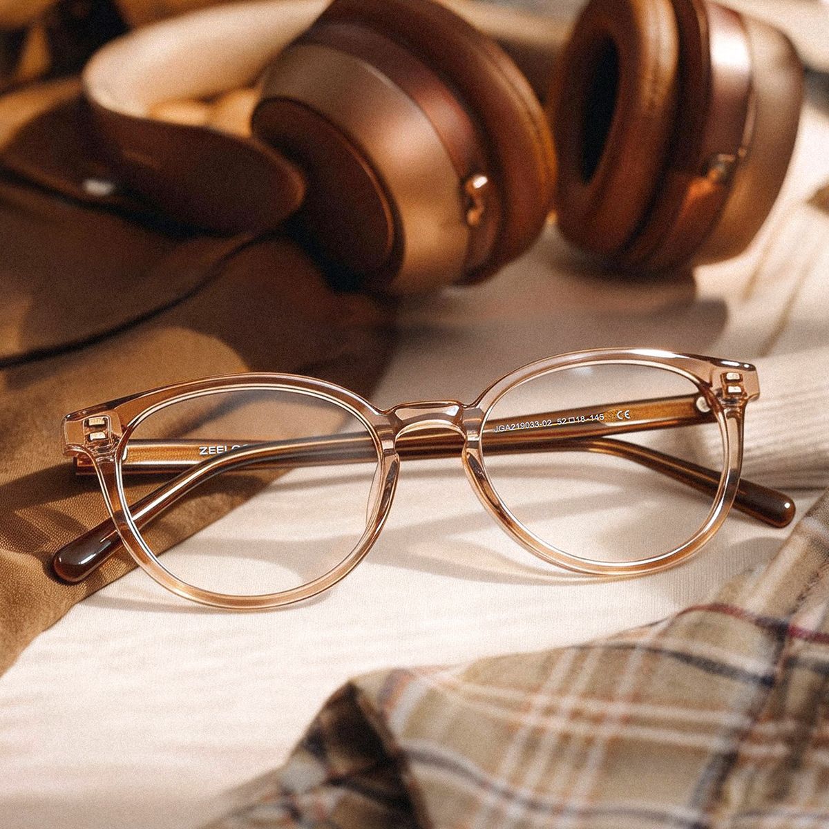 Allison Round Transparent Brown Glasses for the Female | ZEELOOL0