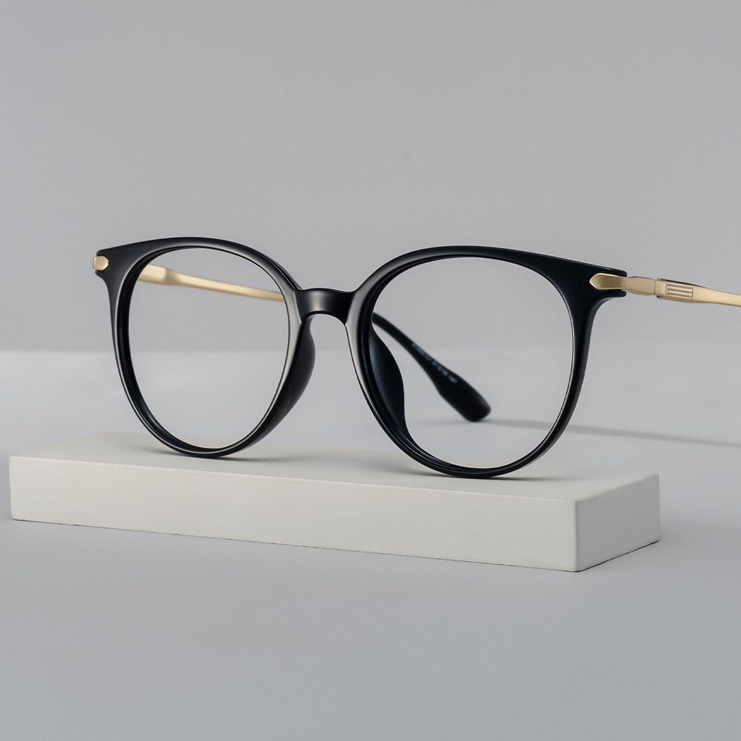 Mila Round Black Frame Eyeglasses for Woman| ZEELOOL Canada0