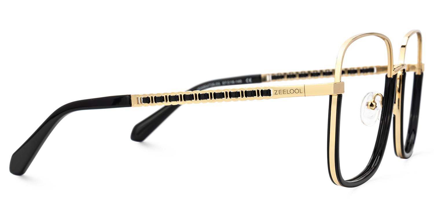 Perfecta Square Black Glasses2