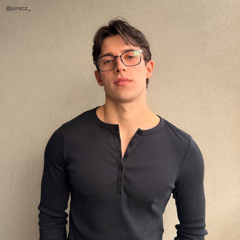 Aubrey Rectangle Black Glasses