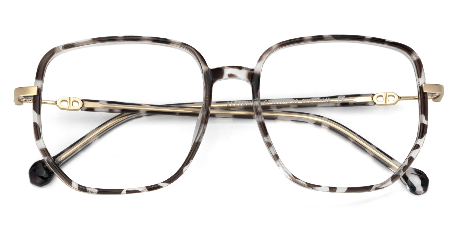 Brown Tortoise Glasses With Geometric Shape1