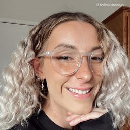 Kasey Round Clear Glasses5