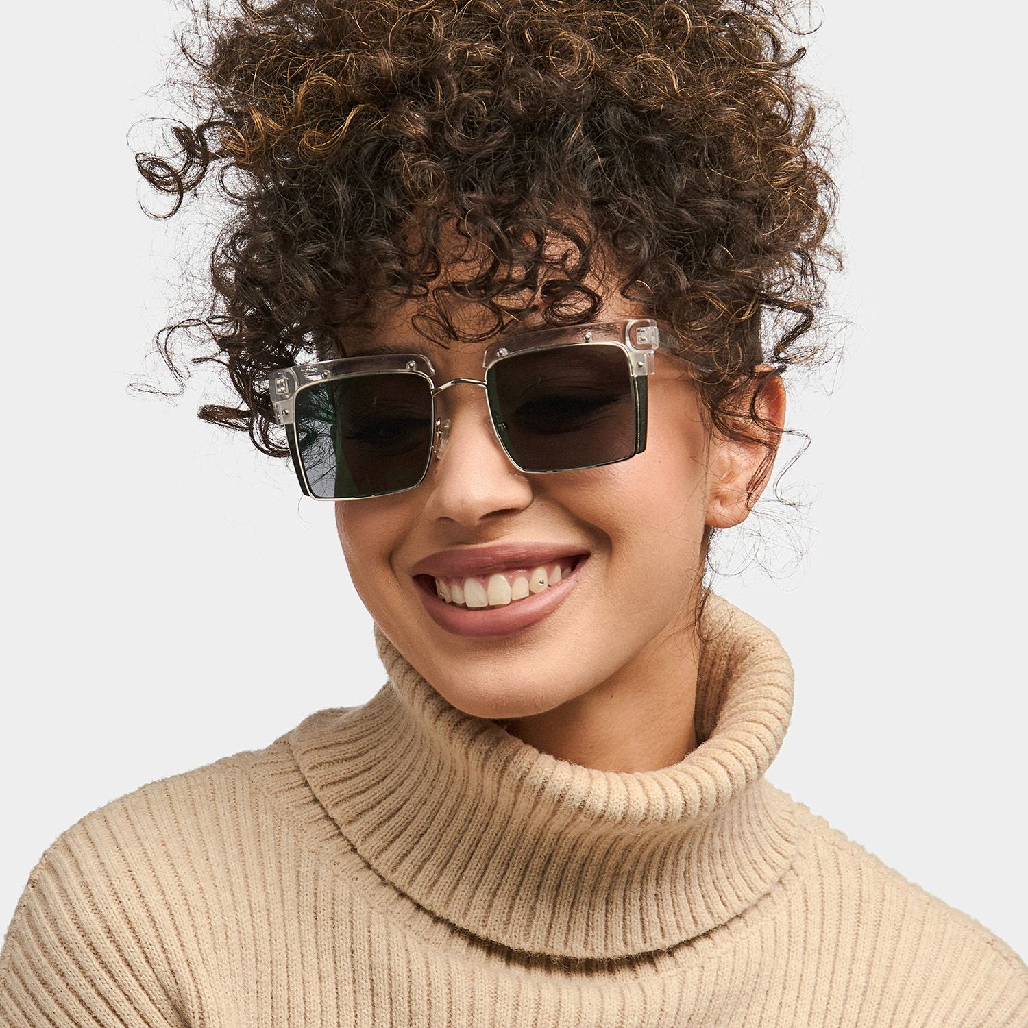 Kiana Square Clear Frame Sunglasses | ZEELOOL Canada1
