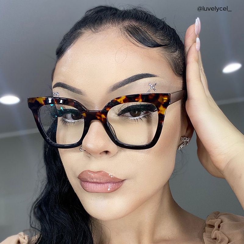 Meka Square Two-Tone Glasses4