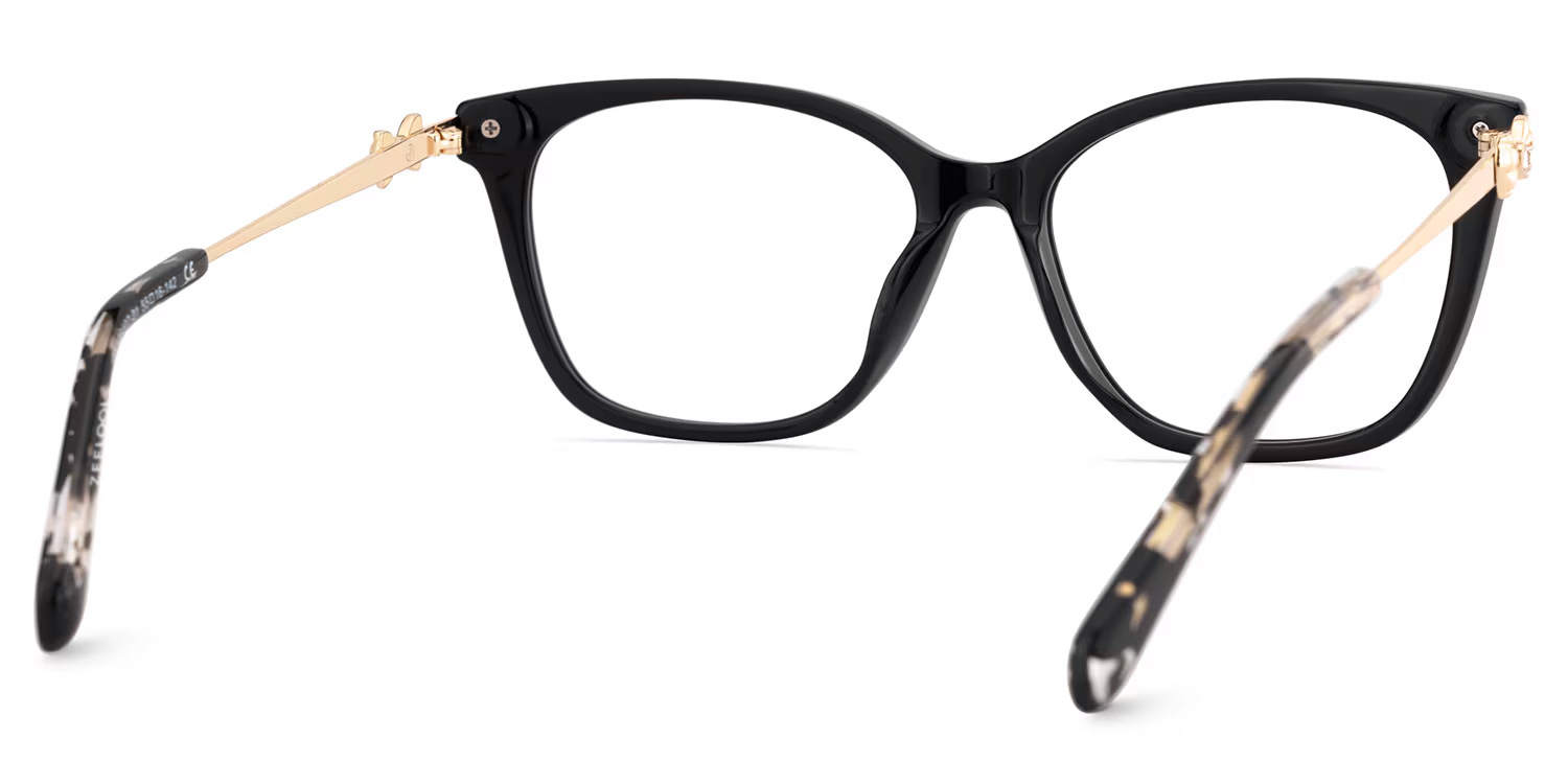 Suzy Rectangle Black Glasses5