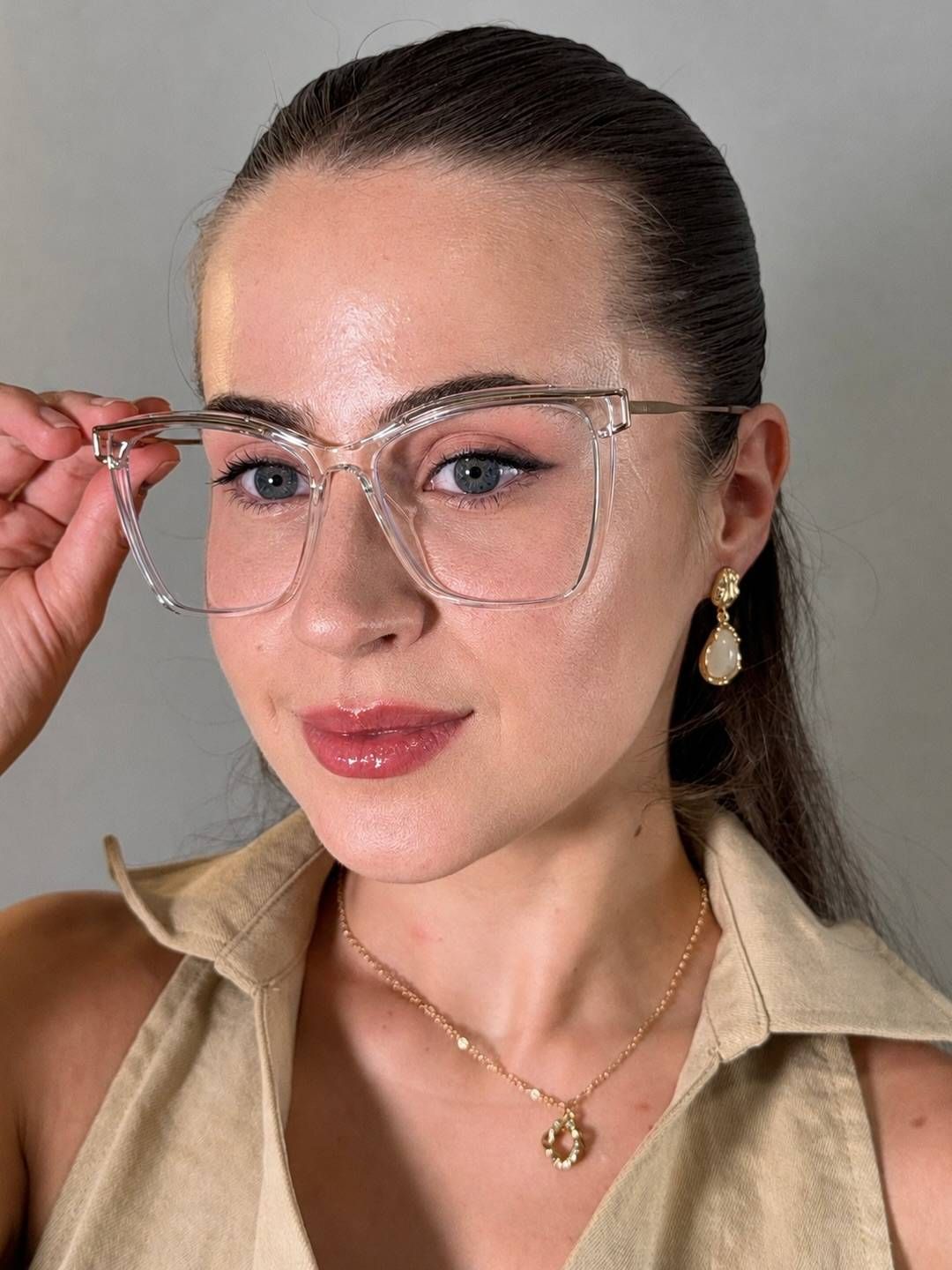 Krystle Square Clear Frame Glasses | ZEELOOL Canada12