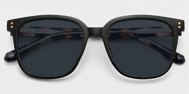 Donnalyn Black Square Sunglasses