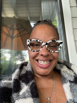 I love these glasses. I feel so amazing and beautiful. I’ve had so man0