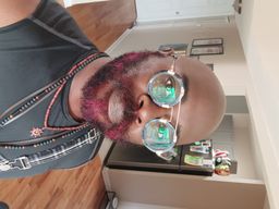 Beautiful and amazing! I wanna introduce these glasses to my MOM.  Y'k2