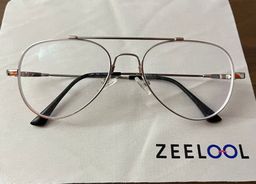 Lightweight glasses in a beautiful silver color,  compliments every ou0