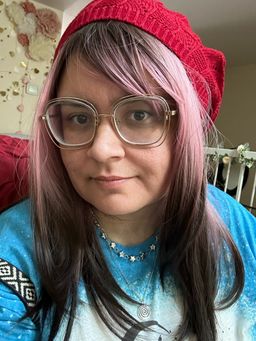 I think these frames are really flattering and subtle compared to a lo1