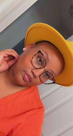 Love the Tortoise style great price wide fit which I love0