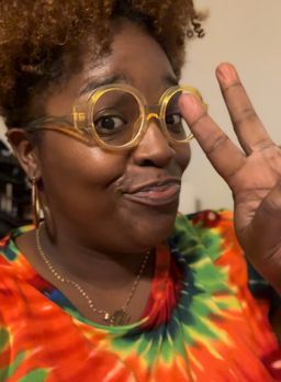 Quality : 
Prescription : 
Size : 
Price : 
This pair of glasses is am0