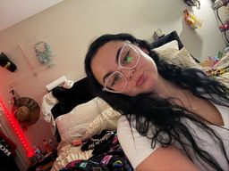 These glasses are SO cute! I’ve worn them less than a week and I’ve al1