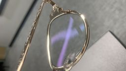 The frames are beautiful, but the lense came defected, there are weird0