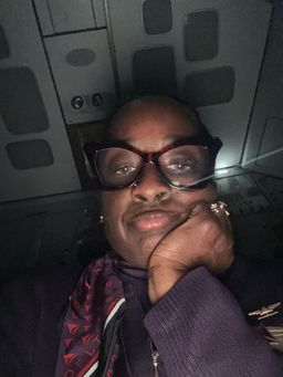 I bought 2 pairs of these and I wish I had bought 4. These match perfe2