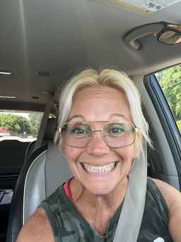 this is the fourth time ordering glasses from zeelool and still not di0